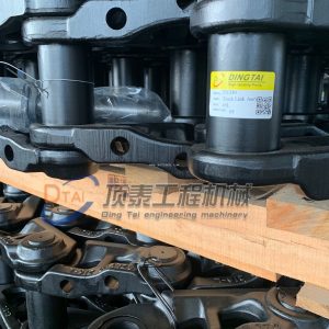 Excavator Undercarriage Spare Parts ZX330 Track Chain Track Link Assembly