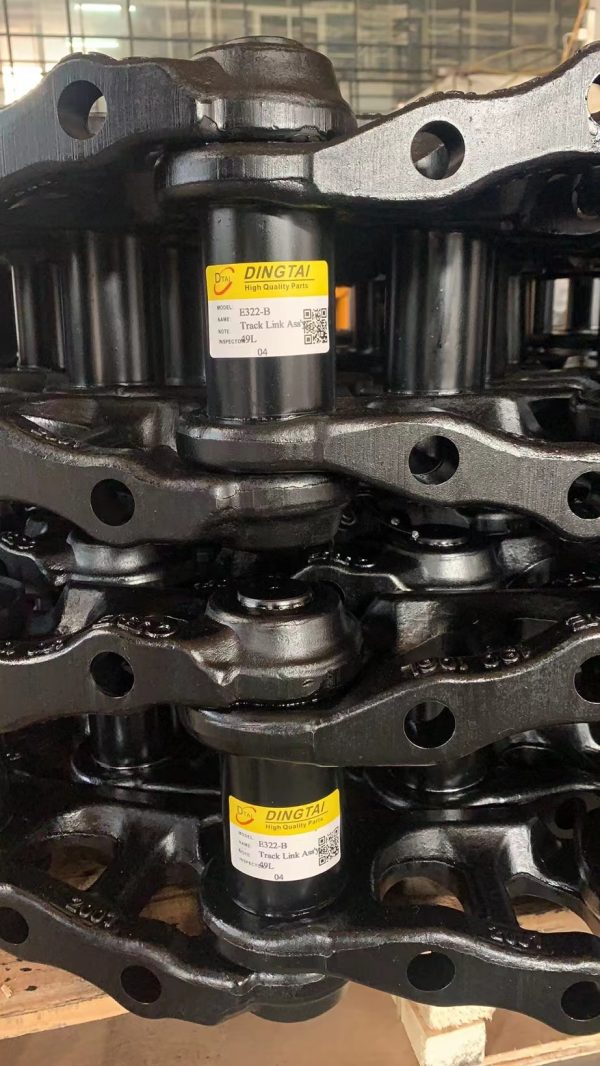 Excavator Undercarriage Spare Parts Track Chain and Track Link Assembly E320 - Image 3