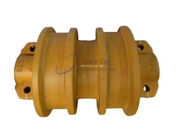 D65 Bulldozer Undercarriage Parts 141-30-00570 KM116 KM868 Bottom Roller For Dozer Track Roller