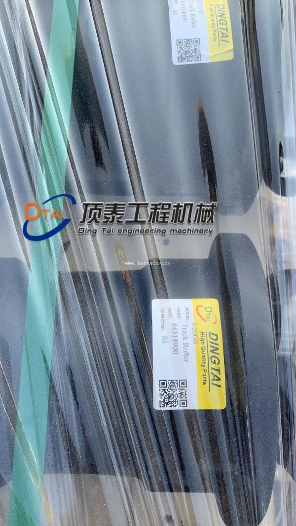 Excavator spare parts E200B undercarriage parts Track roller/Bottom roller/Down roller