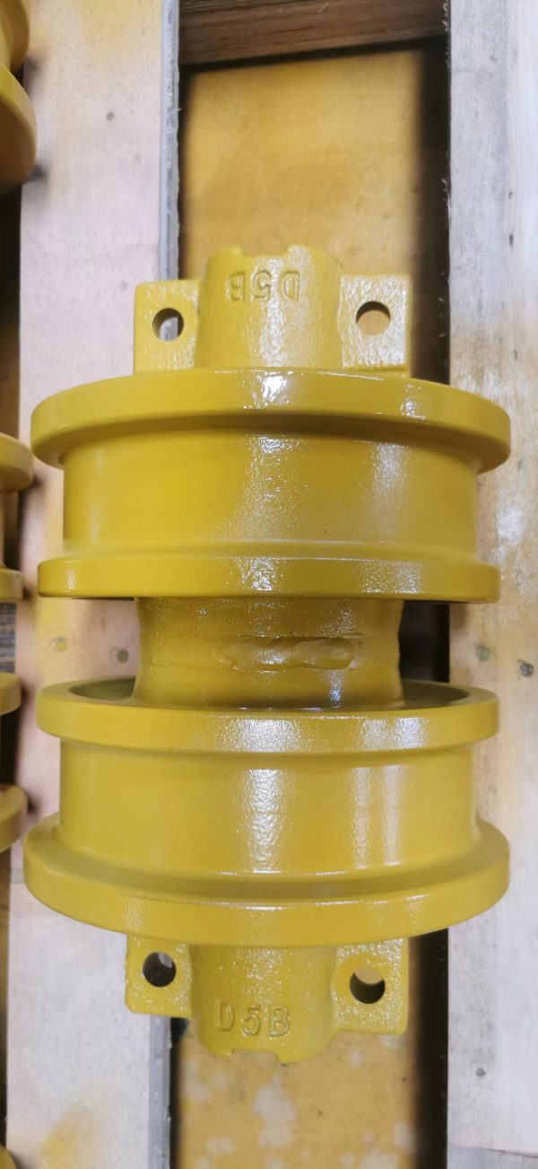 Bulldozer undercariage accessories Track roller/Bottom roller/Down roller for D5B