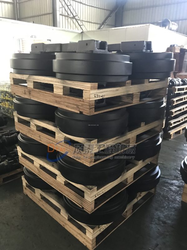 Excavators Idler wheel CAT320 from Manufacturer