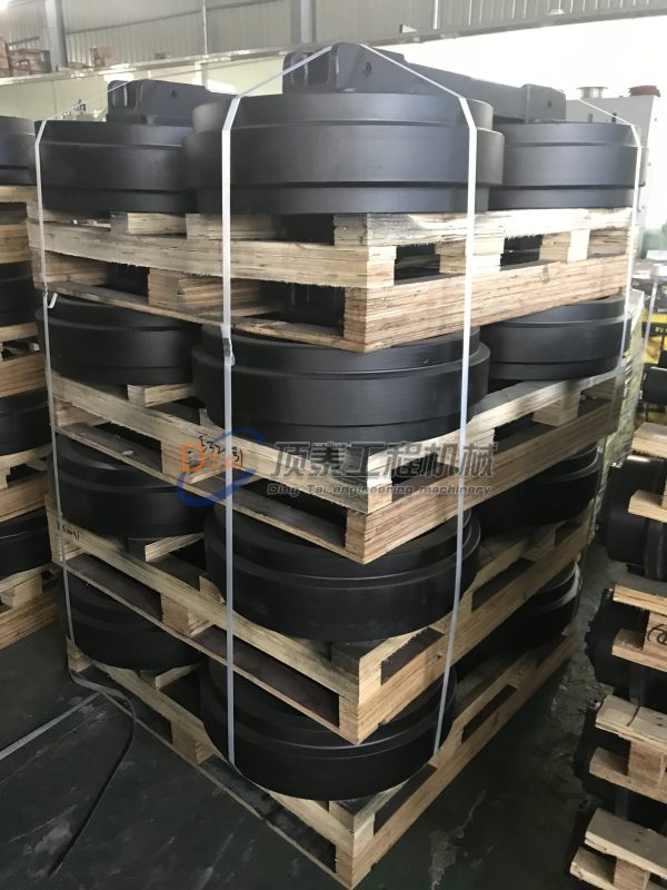 Excavators Idler wheel CAT320 from Manufacturer