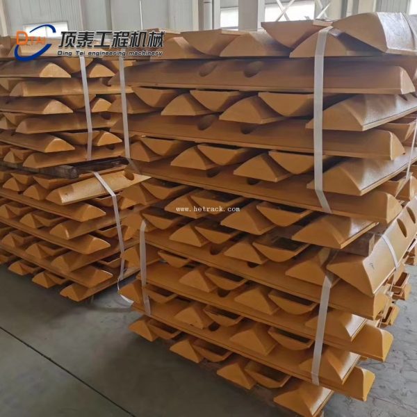 D4h LGP D155A-6 Bulldozer Undercarriage Parts 175-32-31313 Farm Tractor Pads Swamp Shoe