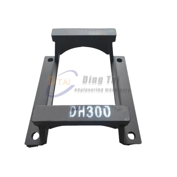 High quality Track guard Excavator undercarriage parts of DH300