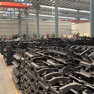 Excavator spare parts Track guard H Rod H Link SK230 Track Link Guard